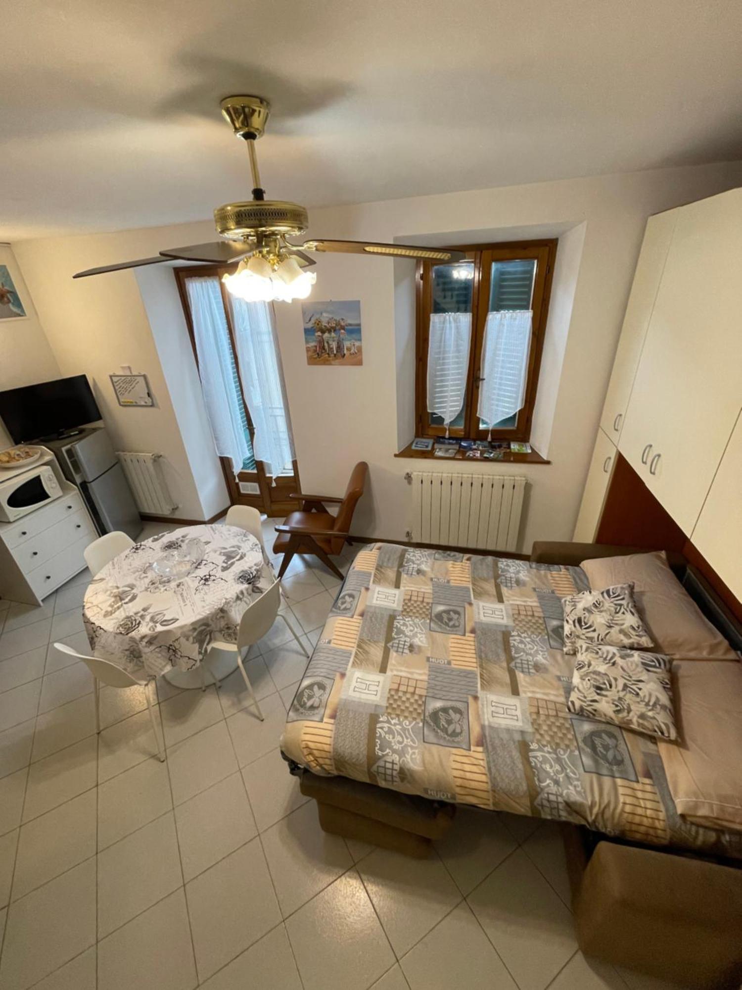 La Brezza Viareggina A 500 Mt Dal Mare, Dal Carnevale E Dagli Stabilimenti Balneari Apartment Viareggio Luaran gambar